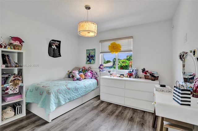 1216 Chinaberry Drive, Weston, FL 33327