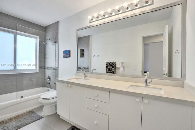1216 Chinaberry Drive, Weston, FL 33327