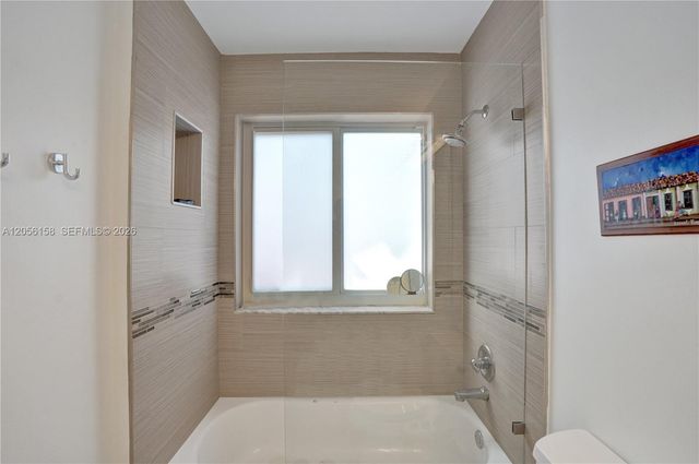 1216 Chinaberry Drive, Weston, FL 33327