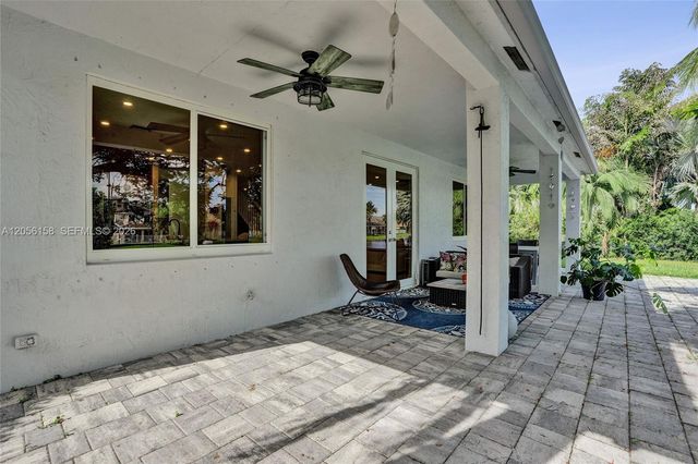 1216 Chinaberry Drive, Weston, FL 33327