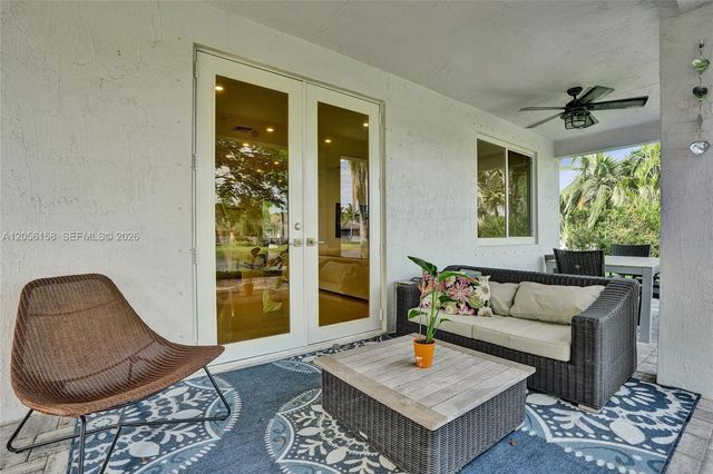 1216 Chinaberry Drive, Weston, FL 33327