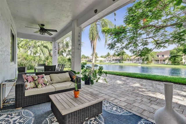 1216 Chinaberry Drive, Weston, FL 33327