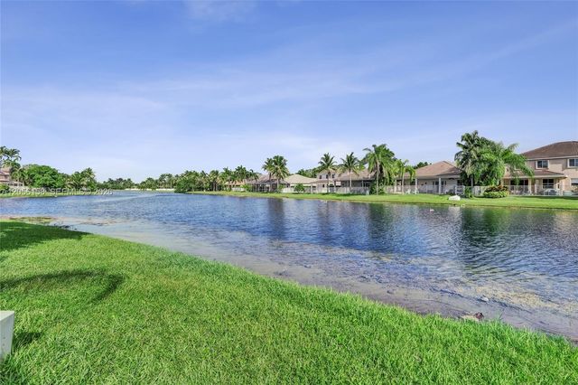 1216 Chinaberry Drive, Weston, FL 33327
