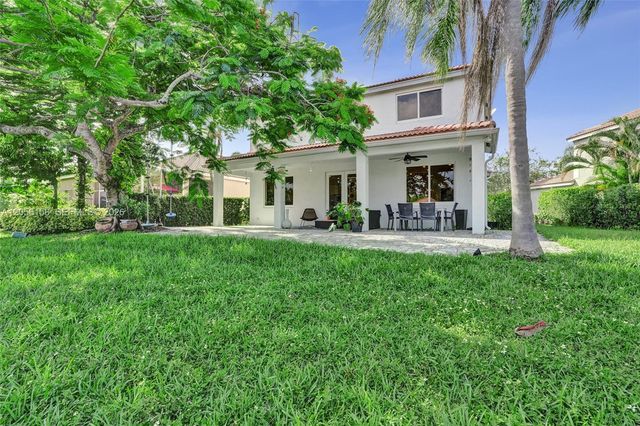 1216 Chinaberry Drive, Weston, FL 33327