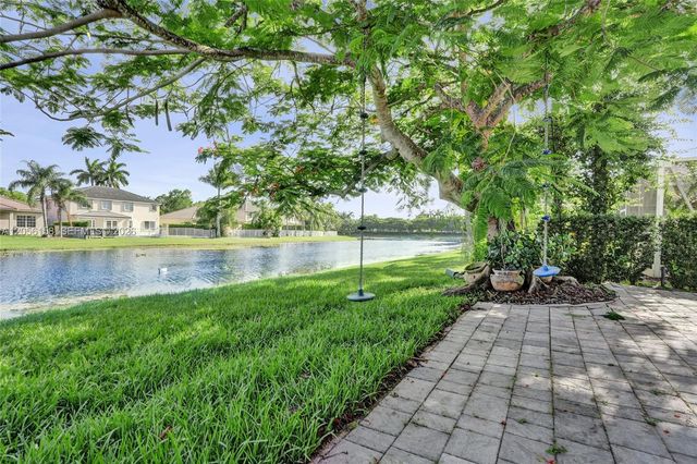 1216 Chinaberry Drive, Weston, FL 33327