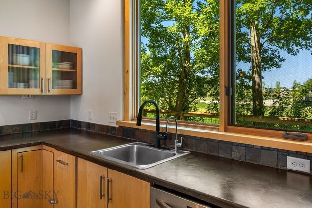 213 Turtle Way, Bozeman, MT 59715