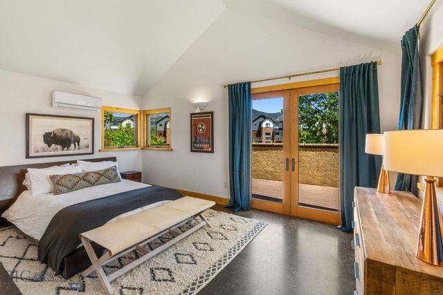 213 Turtle Way, Bozeman, MT 59715
