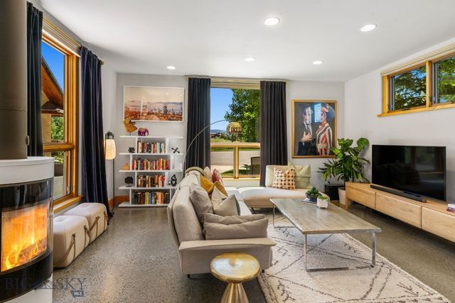 213 Turtle Way, Bozeman, MT 59715
