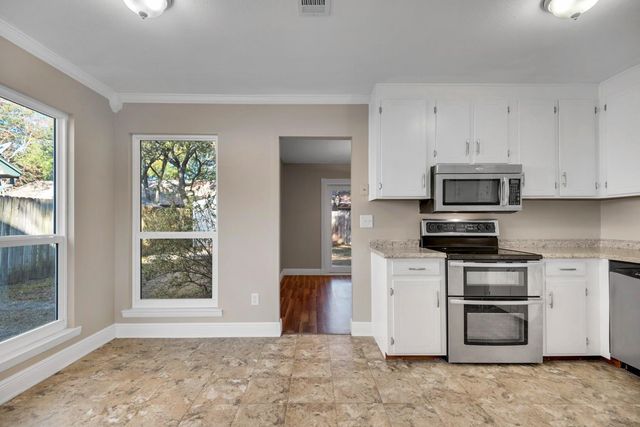 266 Honeysuckle Way, Niceville, FL 32578