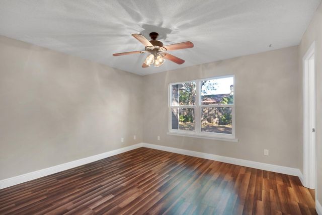 266 Honeysuckle Way, Niceville, FL 32578