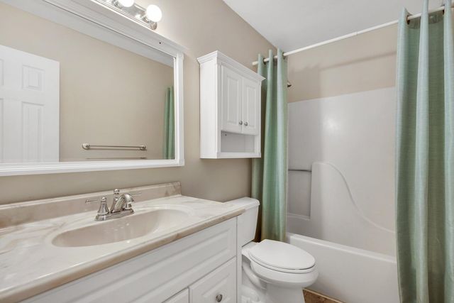 266 Honeysuckle Way, Niceville, FL 32578