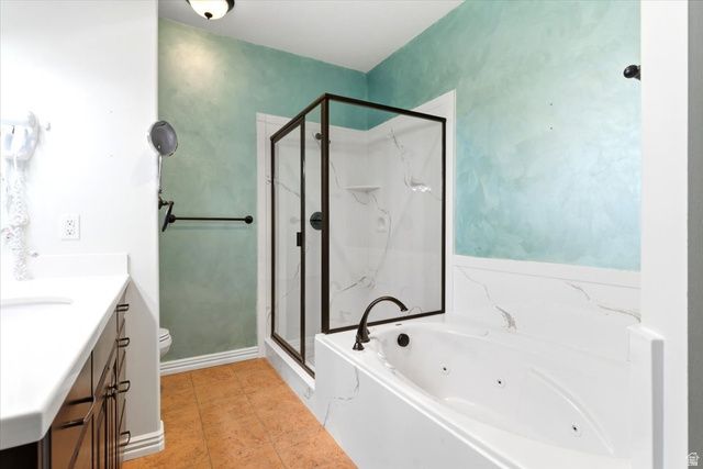 679 EDGEWOOD DR, North Salt Lake, UT 84054