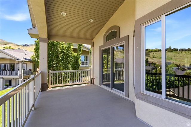 679 EDGEWOOD DR, North Salt Lake, UT 84054