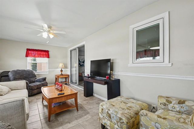 3902 JULIE DRIVE, Wesley Chapel, FL 33543