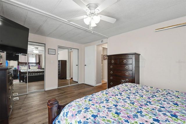 3902 JULIE DRIVE, Wesley Chapel, FL 33543
