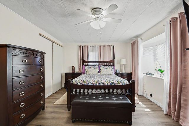 3902 JULIE DRIVE, Wesley Chapel, FL 33543