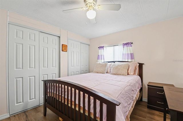 3902 JULIE DRIVE, Wesley Chapel, FL 33543