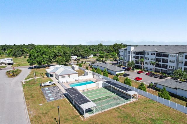 3902 JULIE DRIVE, Wesley Chapel, FL 33543