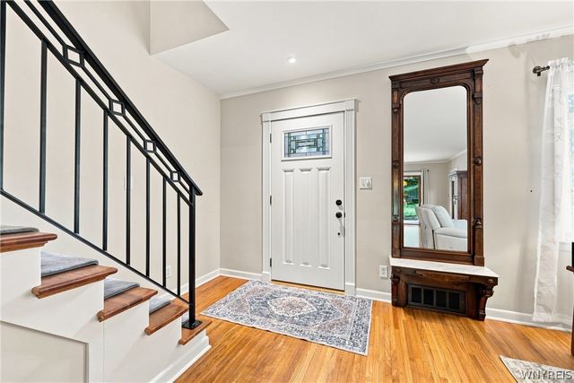 77 South Lane, Orchard Park, NY 14127