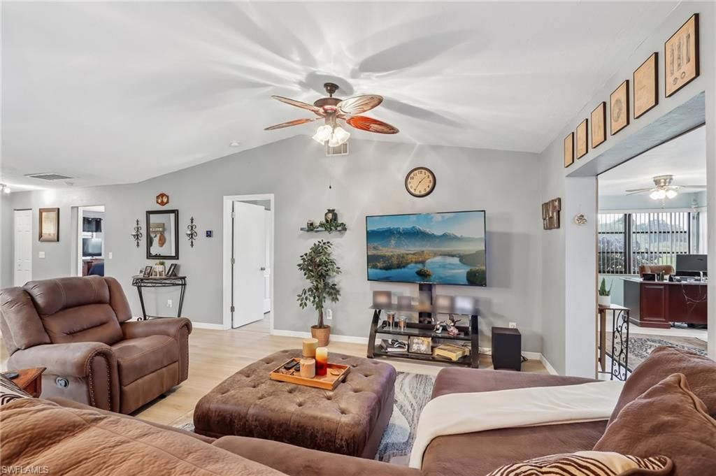 19906 Lake Vista CIR, LEHIGH ACRES, FL 33936 — photo 4