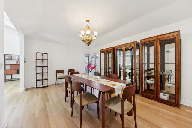 3623 Pebble Beach Road, Northbrook, IL 60062