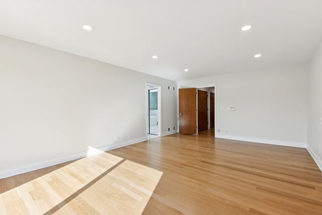 3623 Pebble Beach Road, Northbrook, IL 60062