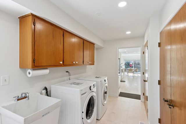 3623 Pebble Beach Road, Northbrook, IL 60062