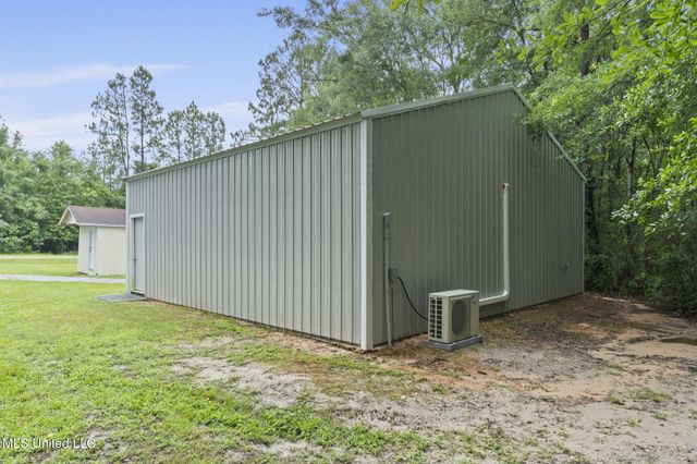22843 Saucier Fairley Road, Saucier, MS 39574