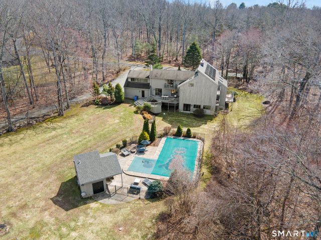 14 Fox Ridge, Guilford, CT 06437