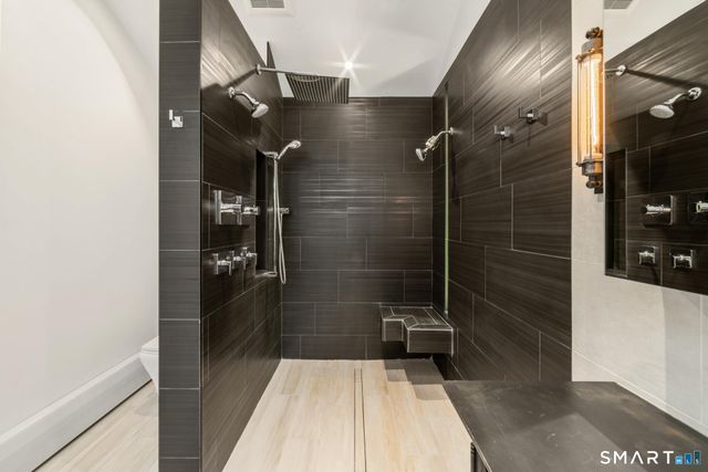 14 Fox Ridge, Guilford, CT 06437