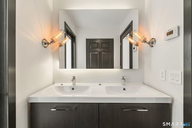 14 Fox Ridge, Guilford, CT 06437