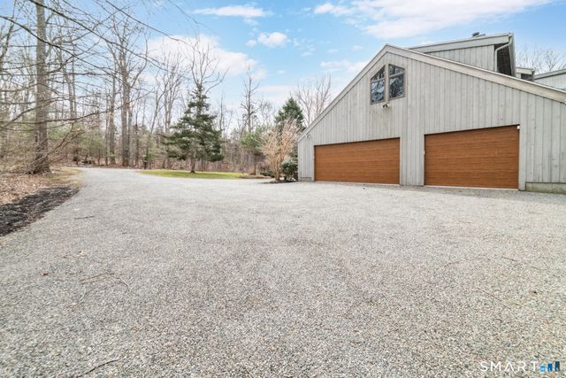 14 Fox Ridge, Guilford, CT 06437