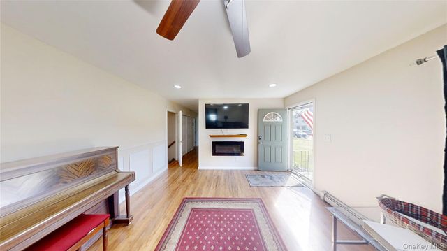 61 Manchester Road, Huntington, NY 11743