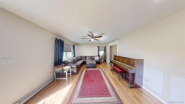 61 Manchester Road, Huntington, NY 11743