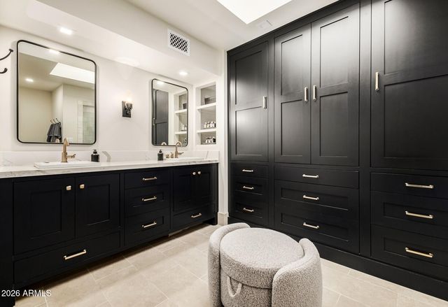 6701 N SCOTTSDALE Road 5, Scottsdale, AZ 85250