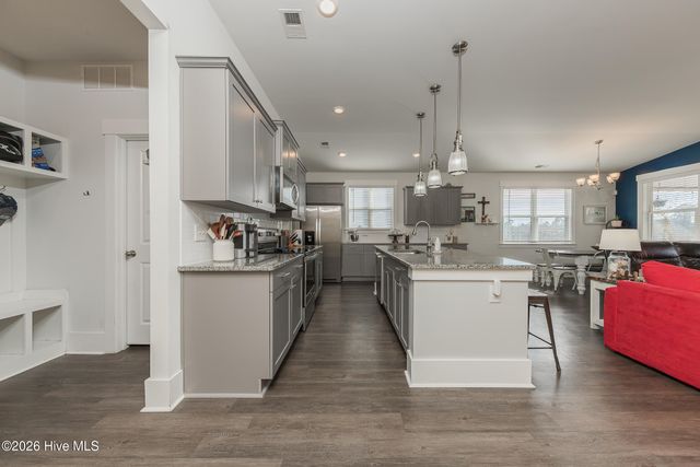 209 Edgewater Way, Holly Ridge, NC 28445