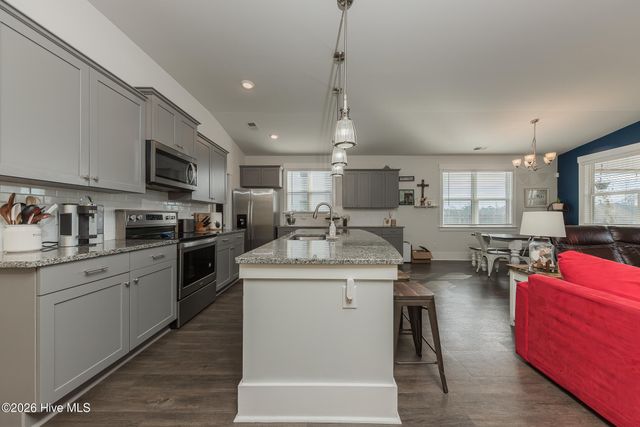 209 Edgewater Way, Holly Ridge, NC 28445