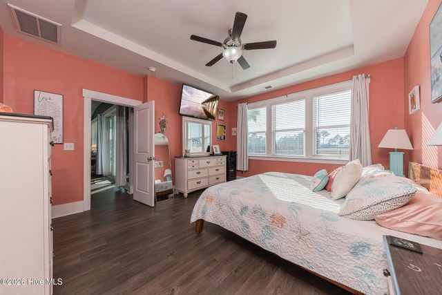 209 Edgewater Way, Holly Ridge, NC 28445