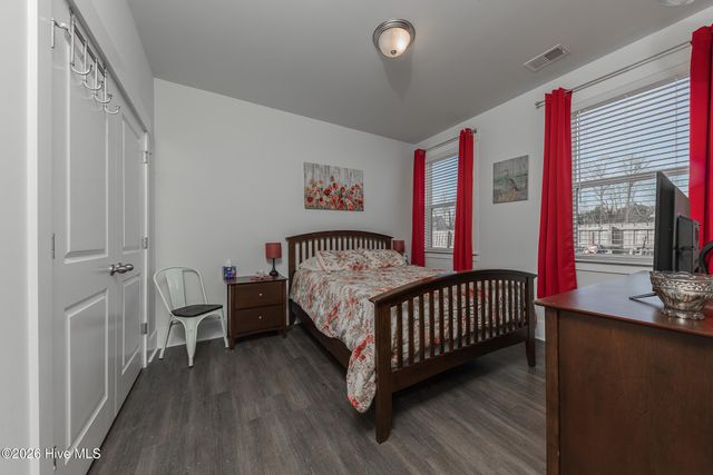 209 Edgewater Way, Holly Ridge, NC 28445