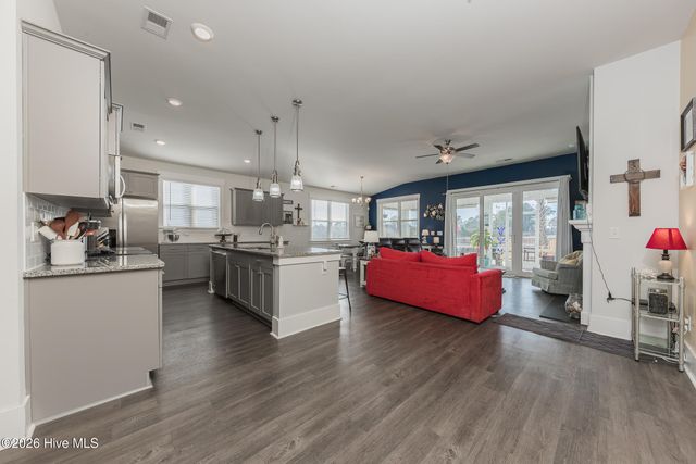 209 Edgewater Way, Holly Ridge, NC 28445