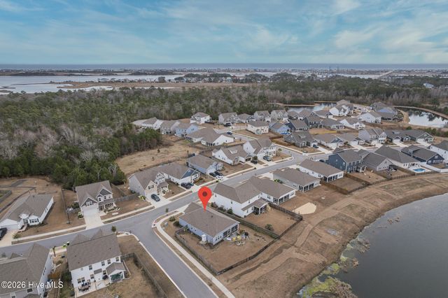 209 Edgewater Way, Holly Ridge, NC 28445