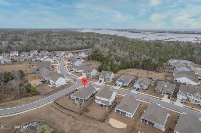 209 Edgewater Way, Holly Ridge, NC 28445