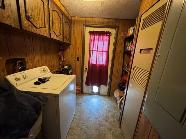 513 E Legion Avenue, Whitehall, MT 59759