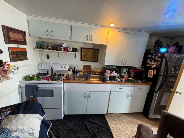 513 E Legion Avenue, Whitehall, MT 59759