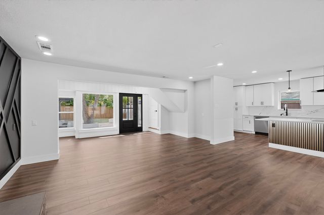 3535 Holliday Road, Dallas, TX 75224