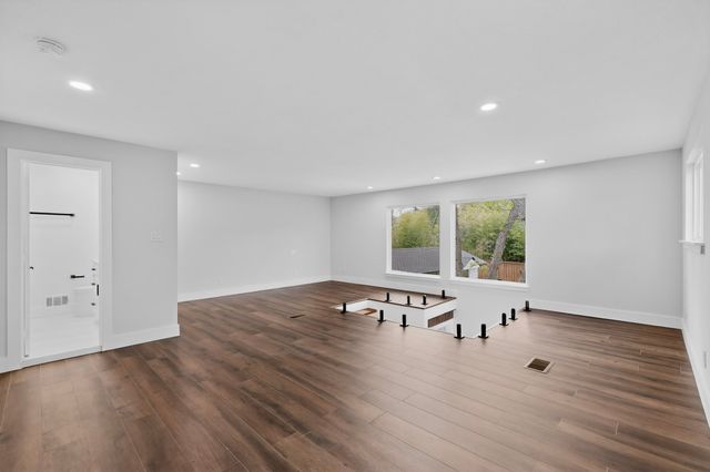 3535 Holliday Road, Dallas, TX 75224