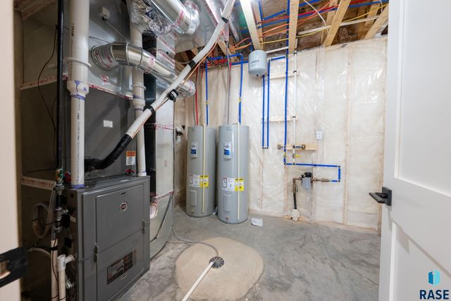 6604 E Hawker Cir Circle, Sioux Falls, SD 57110