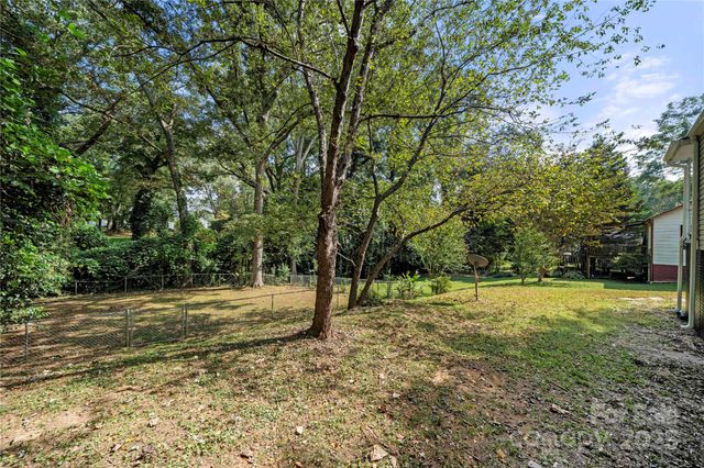 314 S Holland Street, Dallas, NC 28034