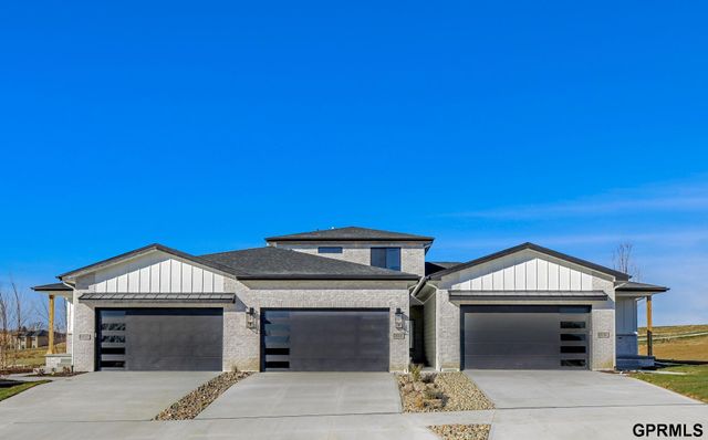 18108 Cooper Street, Gretna, NE 68028