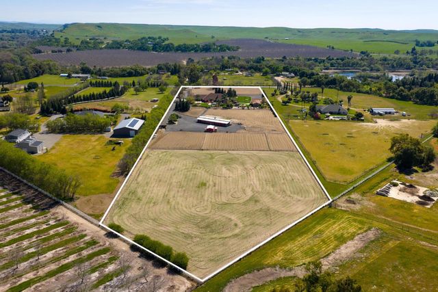 15303 Orange Blossom Rd, Oakdale, CA 95361